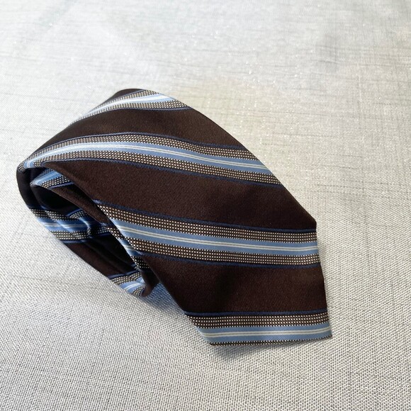 NWOT Michael Kors 100% Silk Men’s Tie. Brown and Blue. - Picture 4 of 10